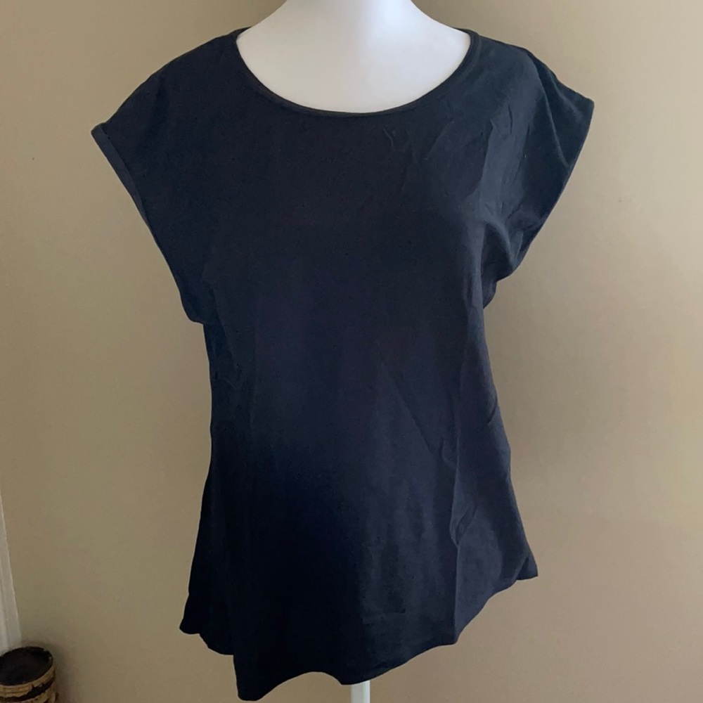 SukiShufu “Nae Nae” asymmetric T-Shirt. Size M. Black.